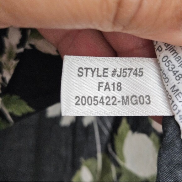 J. Crew Point Sur Peasant Top in Liberty® Poppy Dream S - Picture 6 of 7